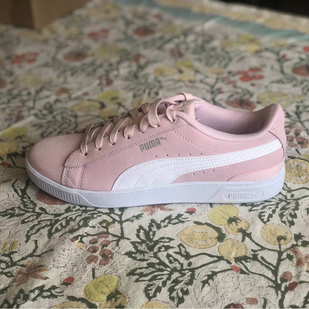 💕SOLD💕 Puma Vikky V3 pink chalk suede shoes